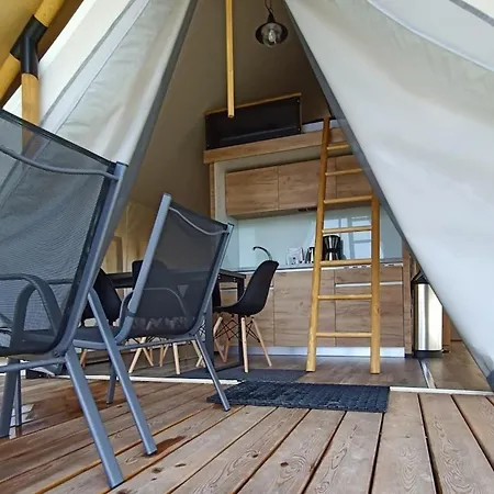 Safari Tent 9 Km From Maastricht Luxury tent Berg en Terblijt