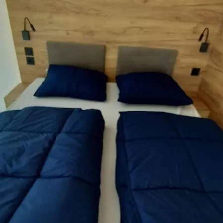 Luxury tent Safari Tent 9 Km From Maastricht *